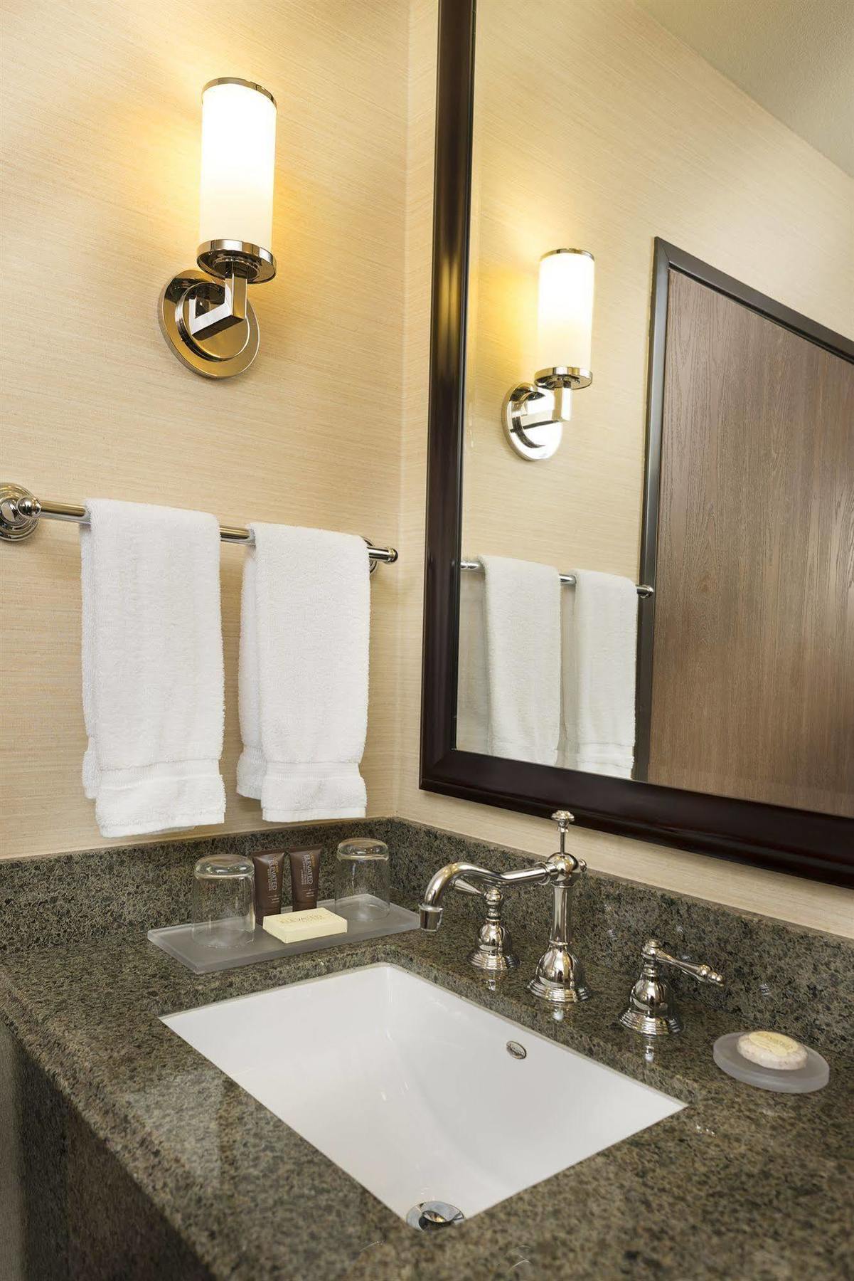 Ayres Suites Yorba Linda/Anaheim Hills Exterior foto